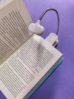 Лампа для читання книг із затискачем (біла)